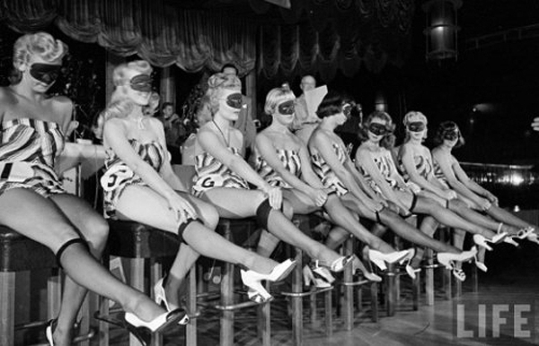 Beautiful Legs Contest, 1949 - Photo: Alfred Eisenstaedt for Life Magazine